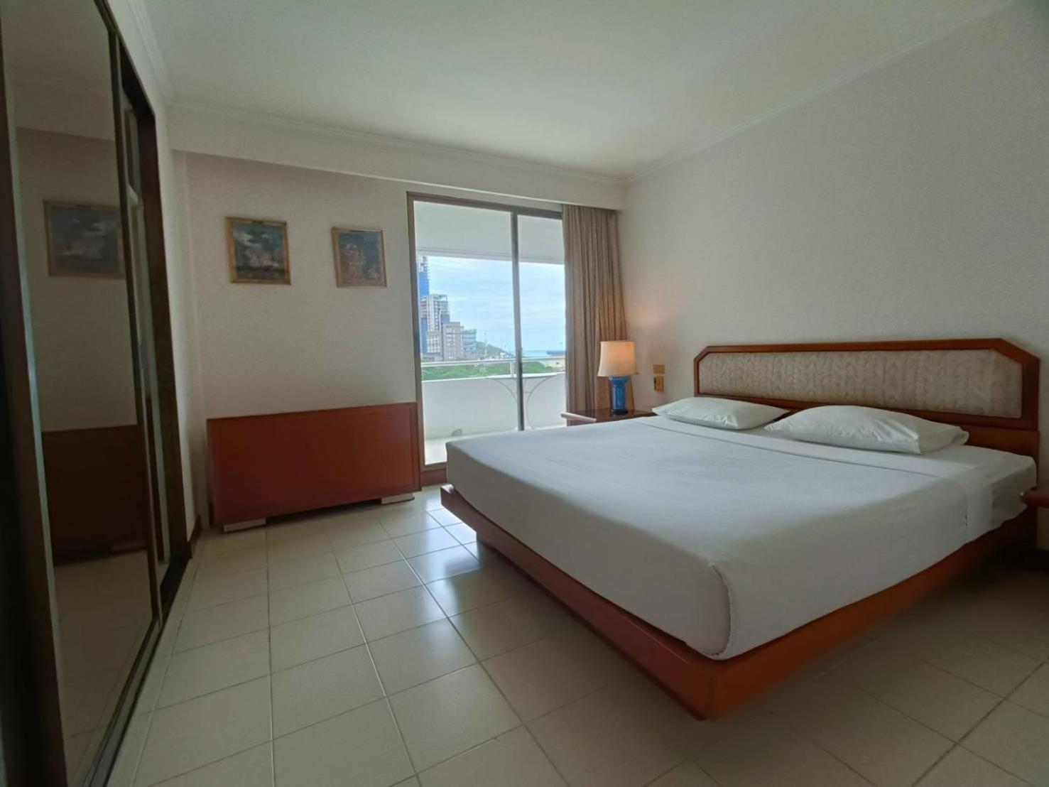 The Monaco Residence Pattaya Exterior photo
